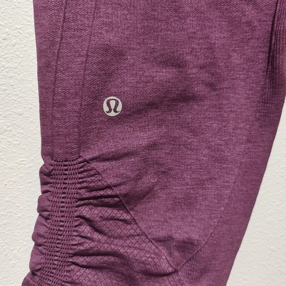 Lululemon In The Flow Crop II - Heathered Purple Size 8 - Picture 6 of 8